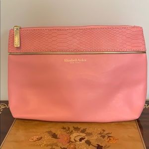 Elizabeth Arden cosmetics case